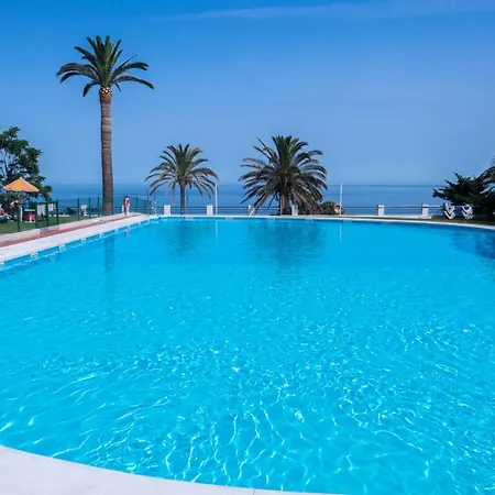 Black And White - Boutique With Sea Views Torremolinos