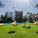Black And White - Boutique With Sea Views * Τορρεμολίνος