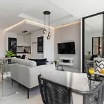 Black And White - Boutique With Sea Views Apartment *