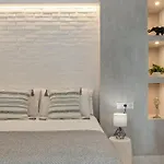 Black And White - Boutique With Sea Views Apartment *