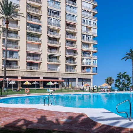 Apartment Black And White - Boutique With Sea Views *