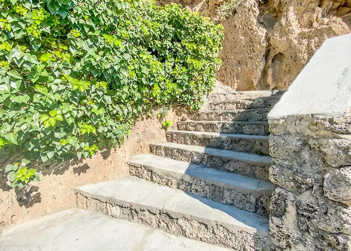 Black&white - Boutique With Sea Views