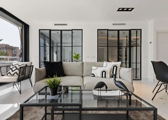 Appartement Black&white - Boutique With Sea Views