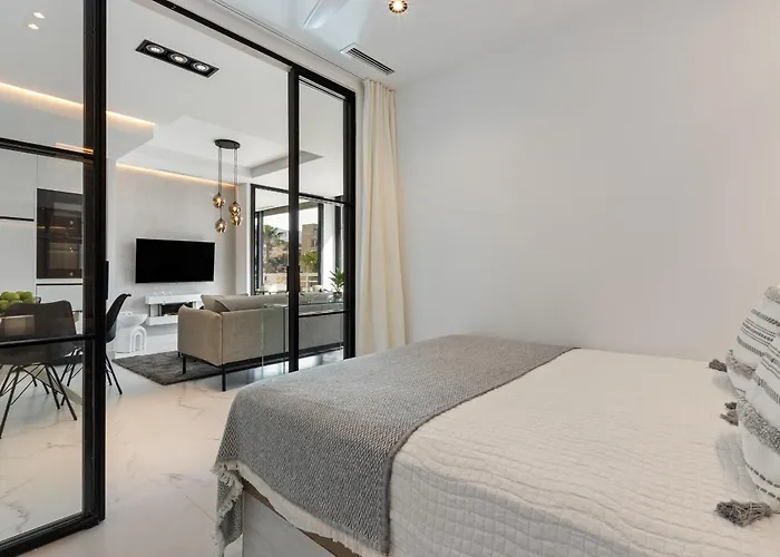 Appartement Black&white - Boutique With Sea Views