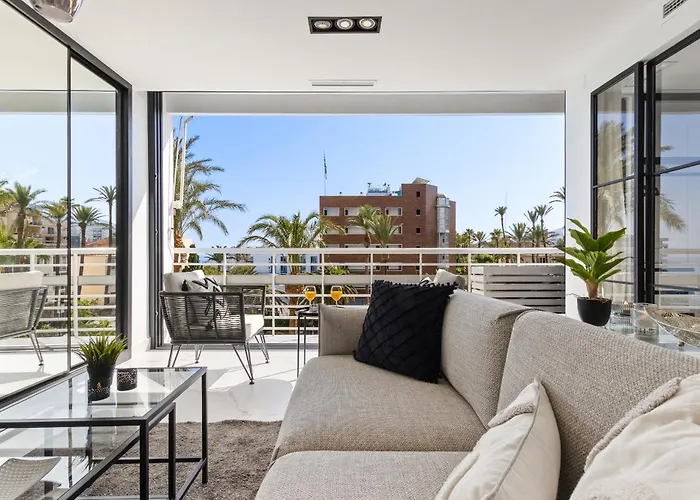 Black&white - Boutique With Sea Views Appartement