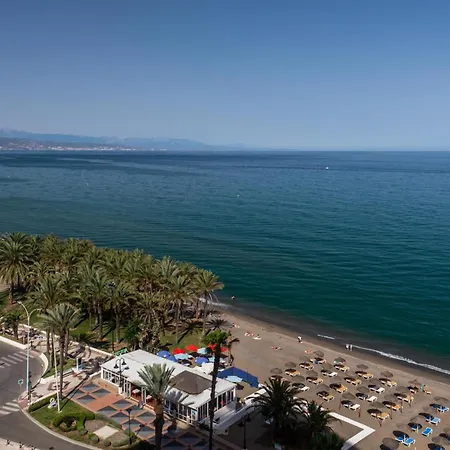 Apartament Black And White - Boutique With Sea Views *