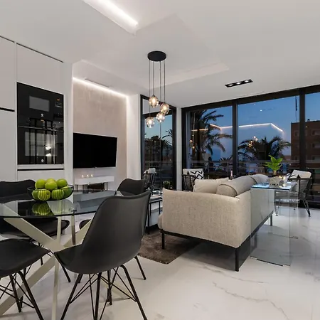 Apartament Black And White - Boutique With Sea Views Torremolinos