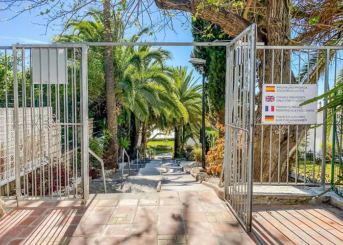 Black And White - Boutique With Sea Views Torremolinos