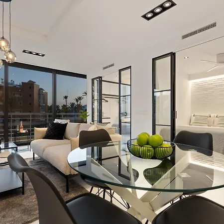 Black And White - Boutique With Sea Views 公寓 *