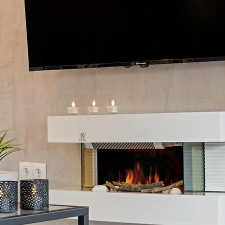 公寓 Black And White - Boutique With Sea Views