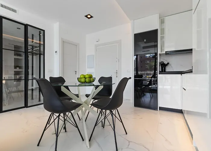 Apartamento Black And White - Boutique With Sea Views