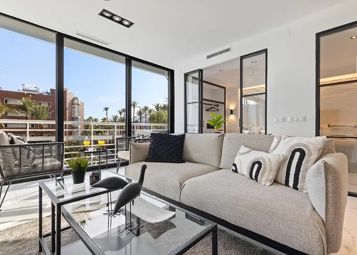 Apartamento Black And White - Boutique With Sea Views *