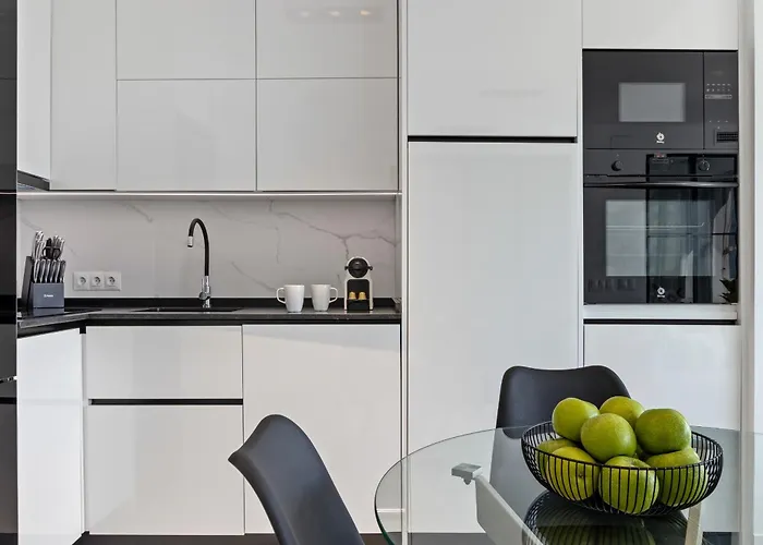 Black And White - Boutique With Sea Views Apartamento Torremolinos